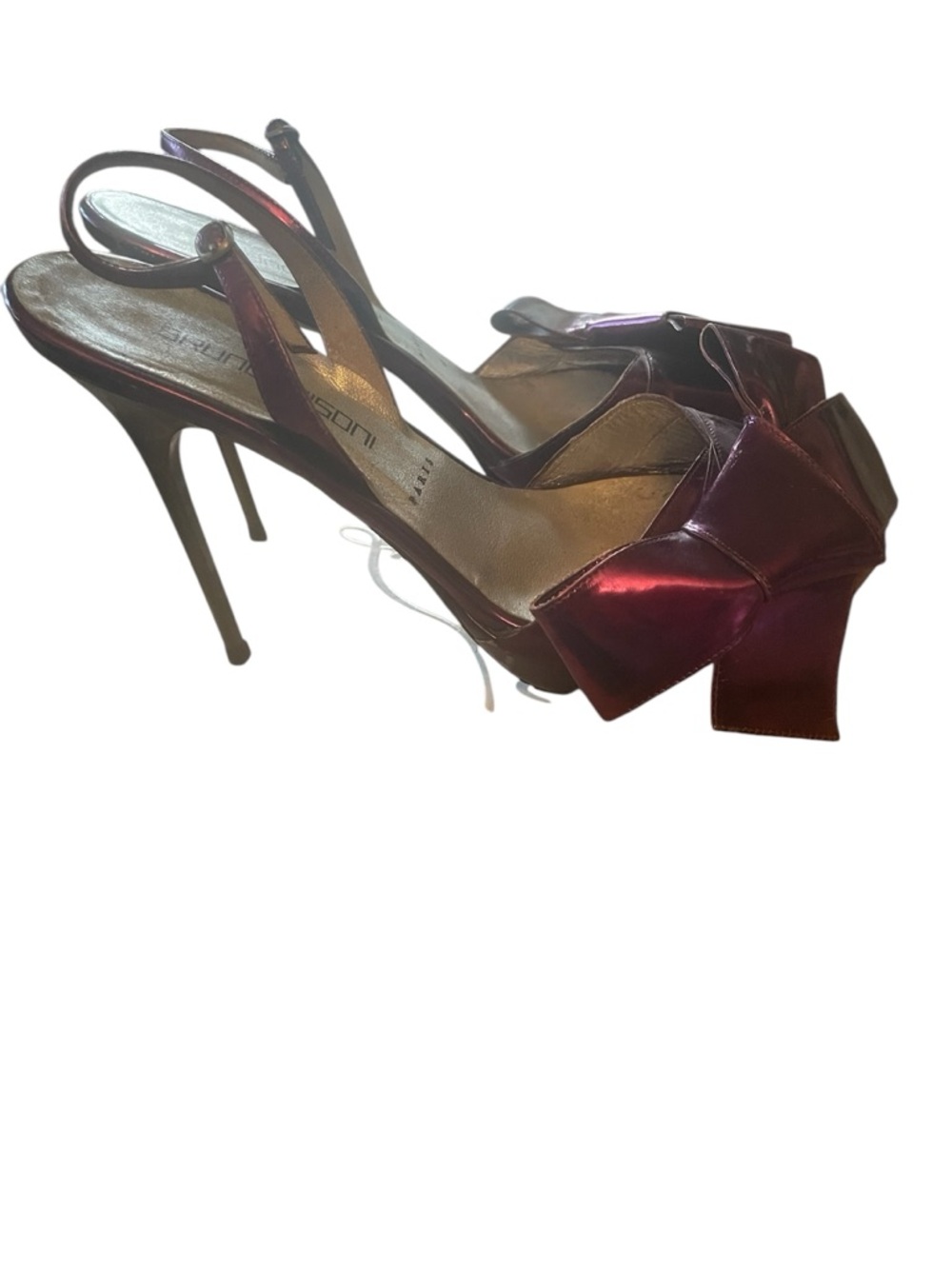 Bruno Frisoni Paris Purple Metallic Patent Leather Bow accent Slingback Stiletto